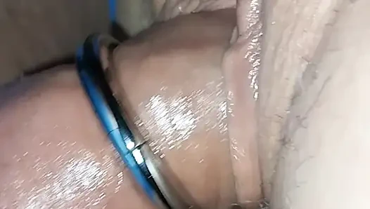 Güzel minik ıslak küçük amcık