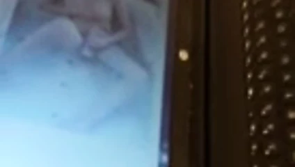 Seksi bir Asyalıya başka bir boşalma övgüsü