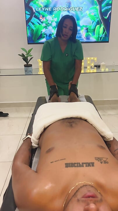 Leyne Rodriguez: Hot Latina in Massage Uniform Gives an Intense Oiled Session