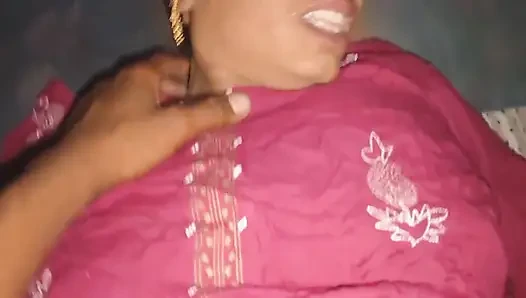 Bhabhi Ko Pela in House Hindi Video