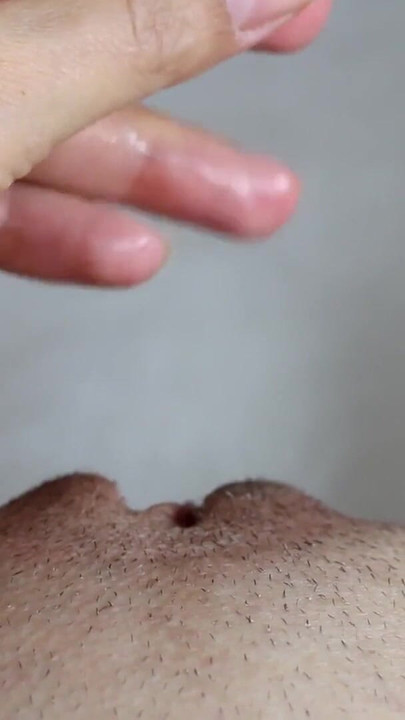 Makan pepek merah jambu saya! Penjilat kelentit membuatkan orgasme keras saya | Klip 3