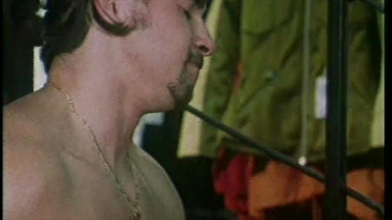 لقد تم القذف على وجهي من قبل كاتب المتجر