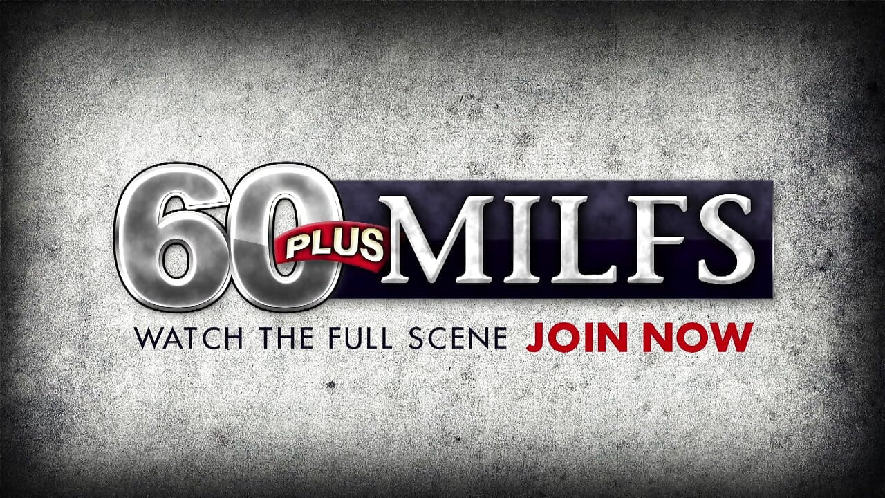 71-jarige roodharige Katherine Merlot zuigt een 24-jarige