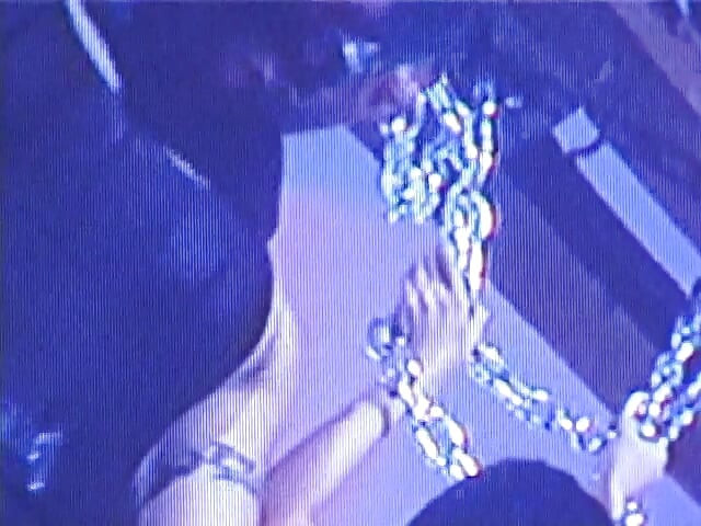 Prekrasna plavuša kurvetina Carla Nova sanja o divljem seksu sa strancem u tamnici