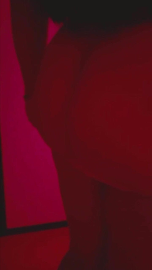 White Babe with Fat Sexy Ass Takes Off Panties on Camera