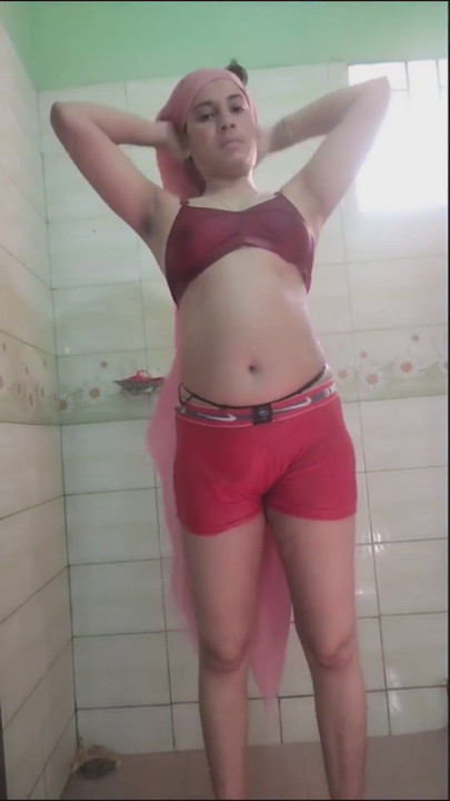 Porywający moment z "New Sis Video"