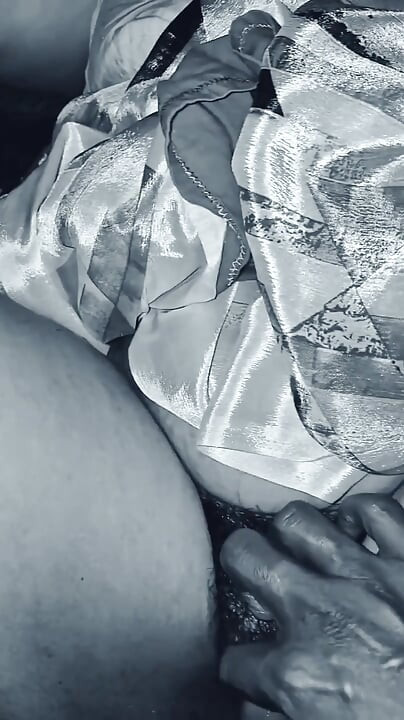 Segredo noite foda com cunhada em seu quarto duro fodido e gozada dentro dela