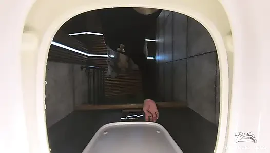 Pissen und fingern mich direkt vor dir in der toilette