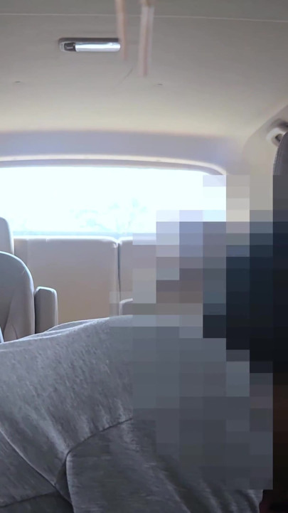 Asiatisk Hijab Fitness Jente Gjør Blowjob For Å Drikke Sæd For Øke Utholdenheten I Bilen - Minokiiko | Klipp 1