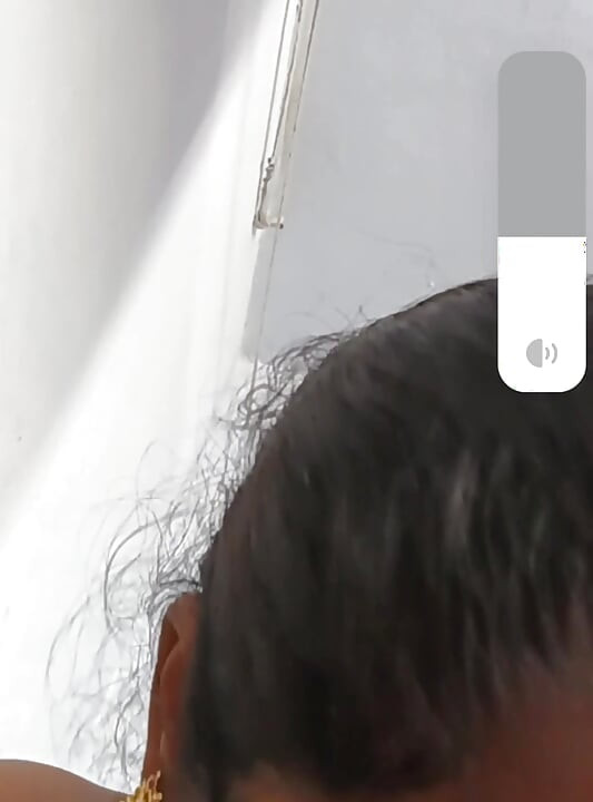 Abra minha buceta no serviço de vídeo chamada