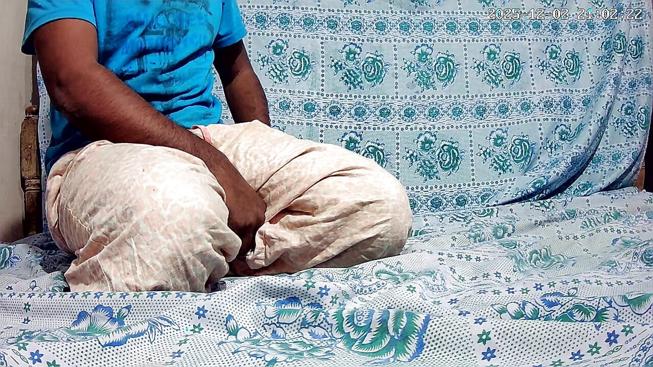 Big duck boy handjob in the jungle 28765