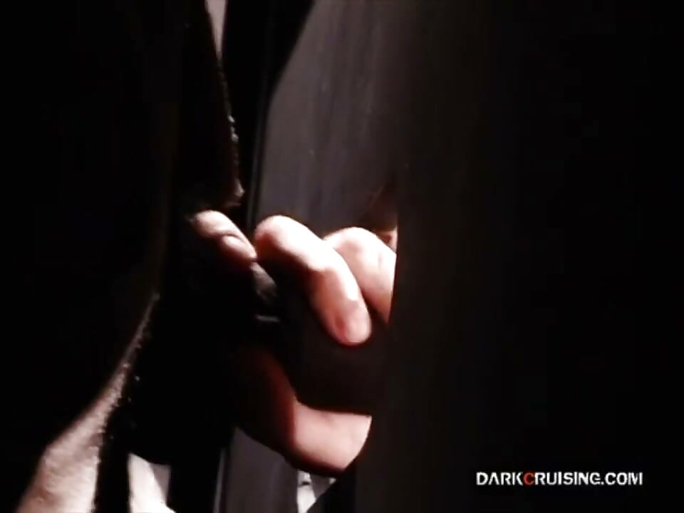 Darkcruising.com - Grosse Bite Black pour Cul Blanc