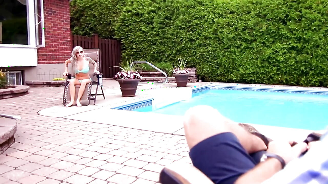 Best Fuck at Hotel Pool