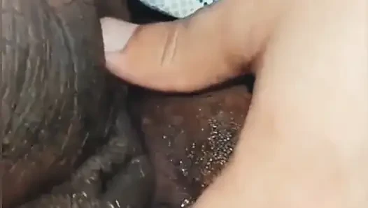 İri güzel kadın yarağımda öğürüyor