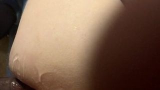 Nastycumslut fickt einen Sissy-Hintern mit fettem Arsch