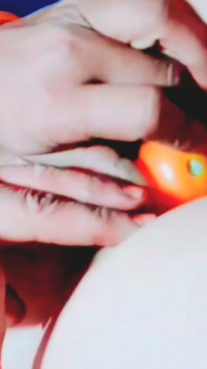 Desi Hot Teen College Girl MMS Masturbating Fun Inside Her Pussy | Clip 1