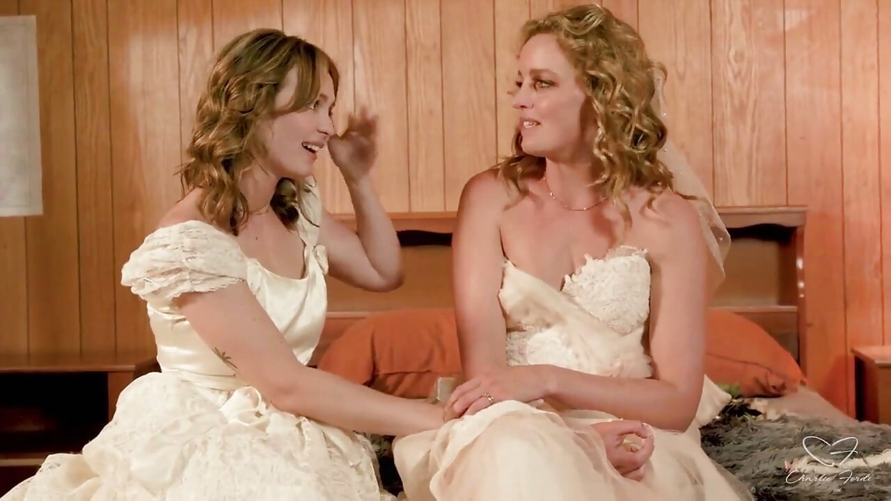 Entrevista: Matrimonio Y Separ Con Charlie Forde, Lilly Bell