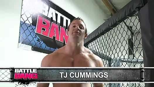 Blondine mit dickem arsch fickt gerne ihre box mit arsch und muschi