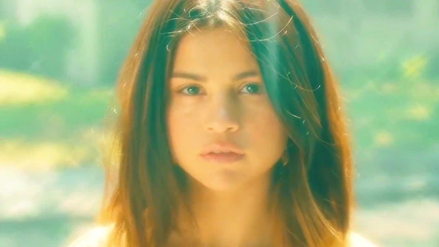 Selena Gomez - фетиш