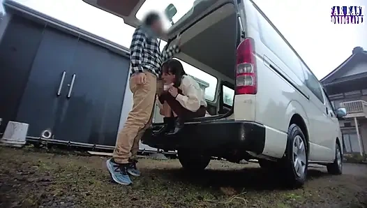 Elegante gulp-nacht mit einer devoten ehefrau, die tiefe Wärme unter dem offenen himmel ausspioniert 1/3