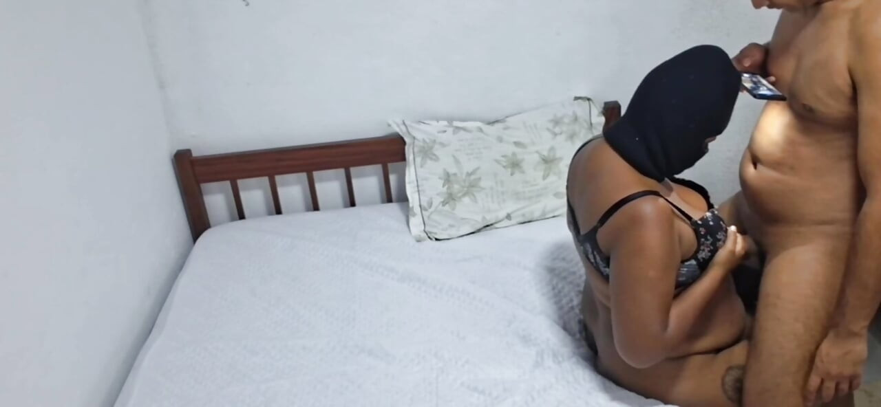 गर्भवती हॉटीला चोदणे