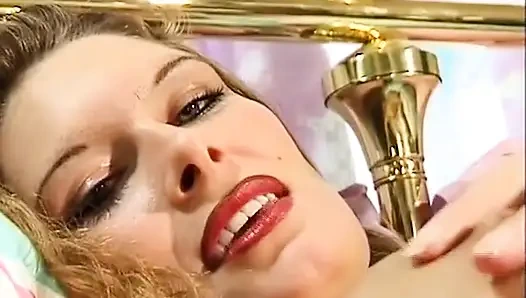 Evli kadınlar evde yalnız: evli kadın #24