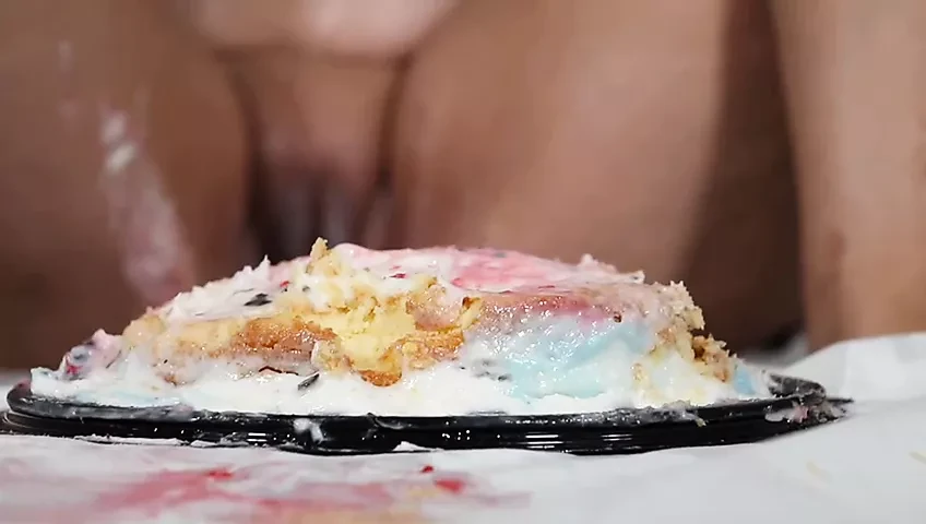 Milf squirting on her birthday cake