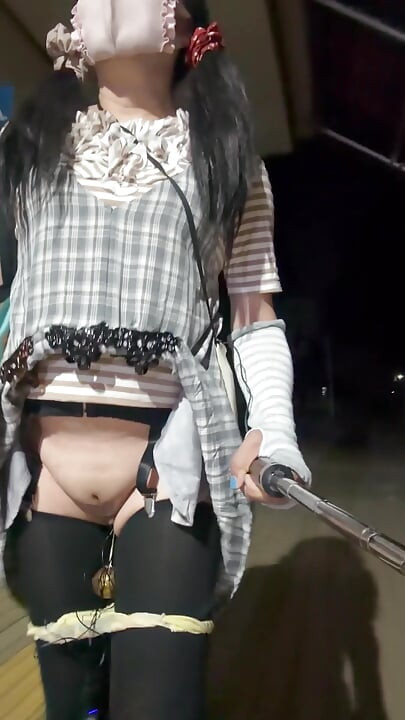 Promenade exhibitionniste n° 286 sur un point de croisière
