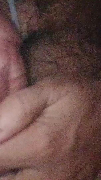 Ključni trenutak iz "Two Cum Continue - Alone Boy Masturbating"