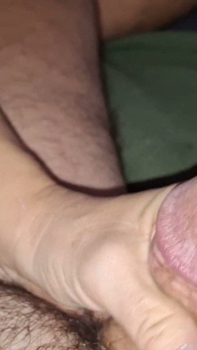 A slow hand job leads to a blowjob | Clip 1
