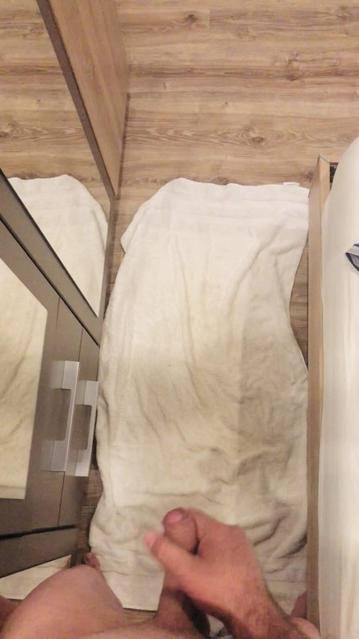 Handjob with long distance cumshot