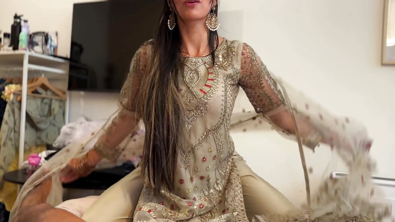 Muslim Wife Cheats on Her Husband During Eid