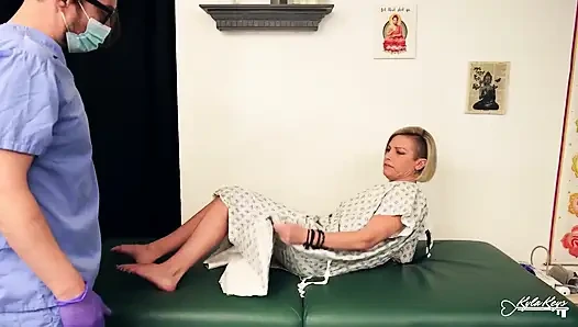 Der Arzt ist ein perverser