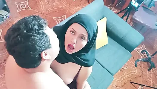 having rough sex with my stepmother while wearing a hijab on the sofa