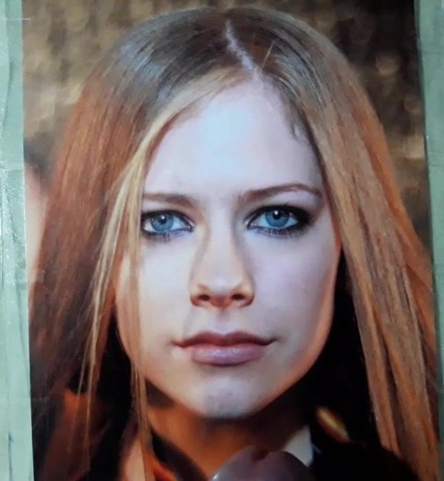 cum tribute to my princess Avril #4