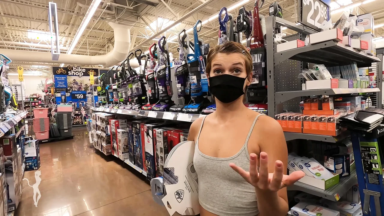 Biggest fan pays to fuck me