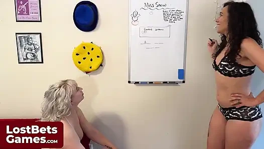 Das strip-Spiel Naughty Words war ein tanz der innuendo