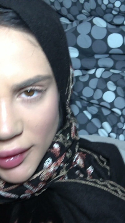 Hijab Stepsister Wants Sex When She Is Alone With Older Stepbrother | Clip 2