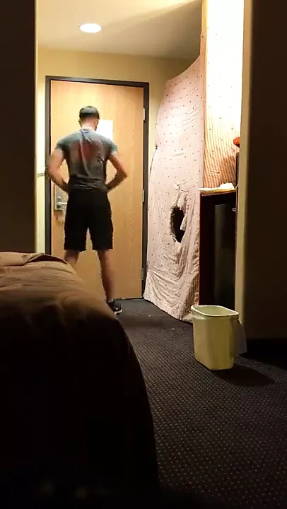 Grindr hookup busted inside me under 2 mins