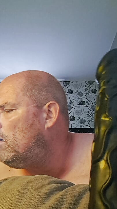 Snö, rund med den andra i slampans rumpa