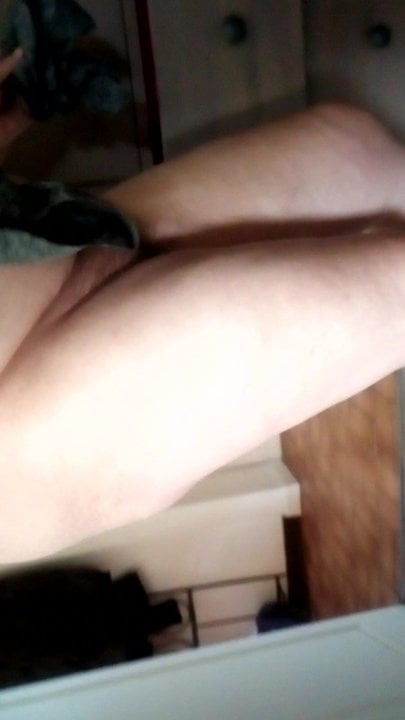 HUM