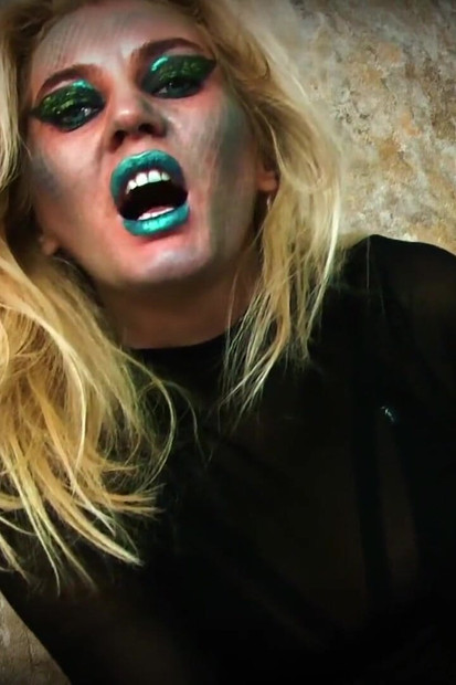 Eksperiment s mračnom kraljicom