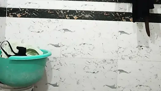 Priya bhabi eine schöne körpershow