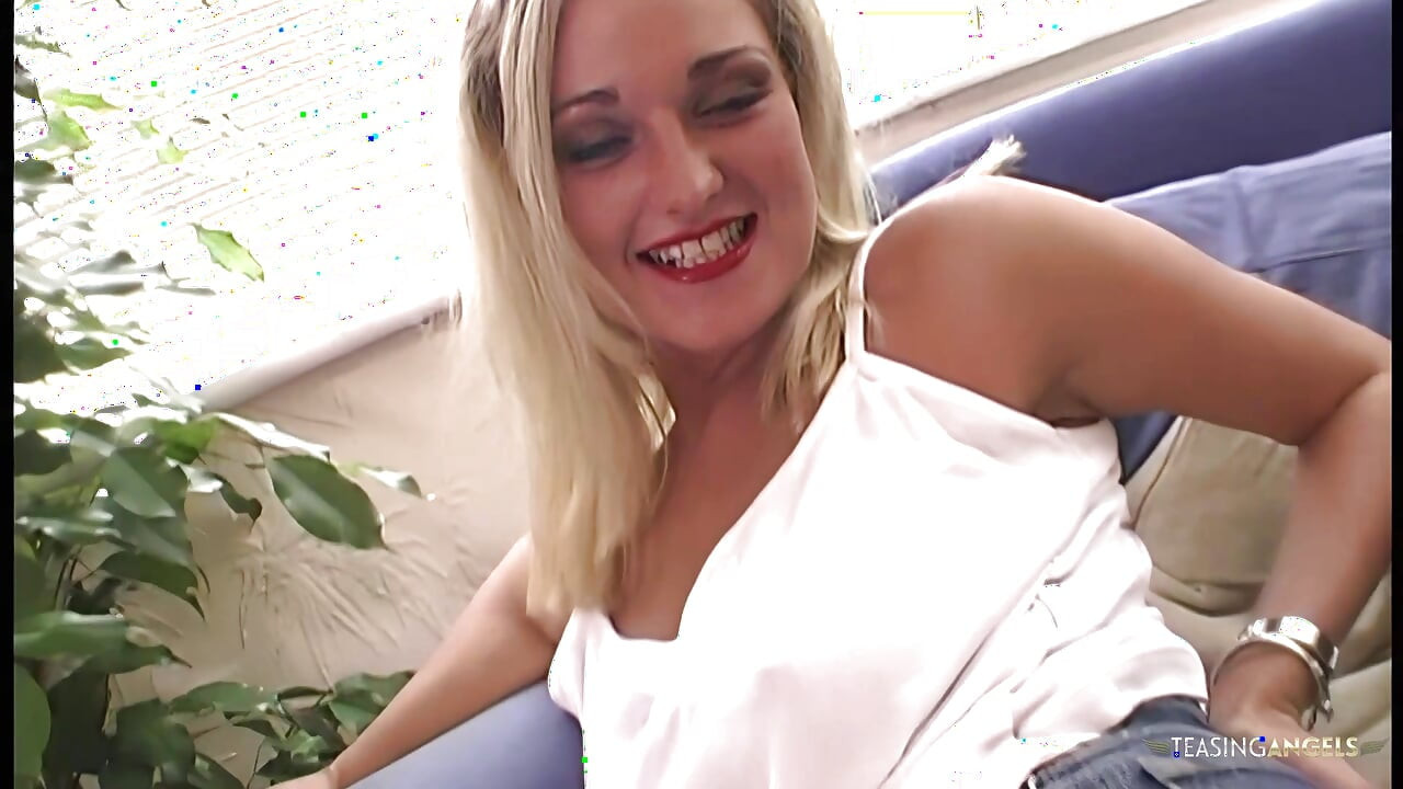 Kinky blonde ends up with a red ass after being double penetrated