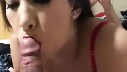 Amateur girl blowjob in the pose