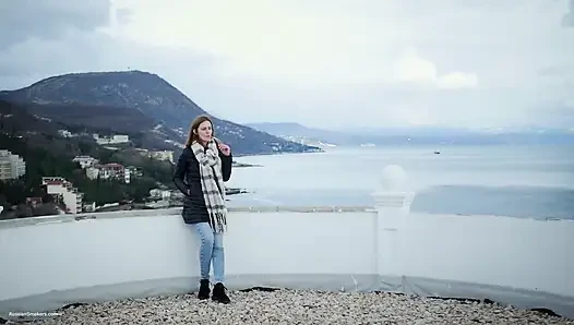 Kıyı dumanı anı sessiz meltem manzaralı