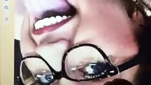 Carly yüze boşalma 1