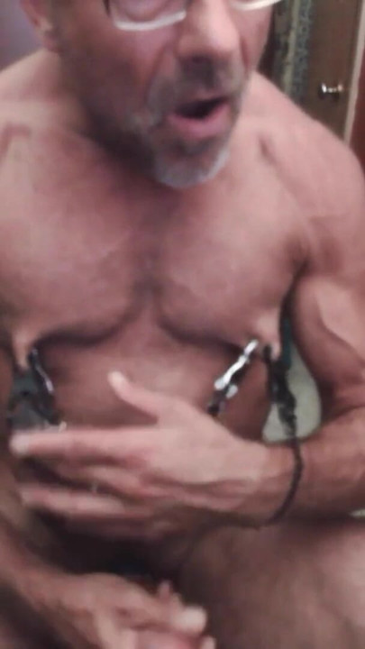 Gay Pig clamping nipples and wanking, flexing | Clip 1