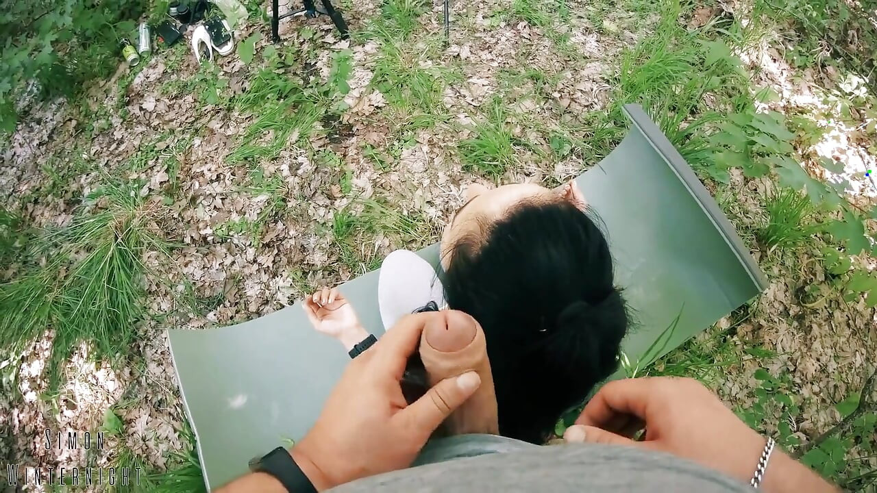 Dans les coulisses avec Black Lynn - POV, utilisation gratuite d’un facial énorme dans la nature (vidéo de freeuse)
