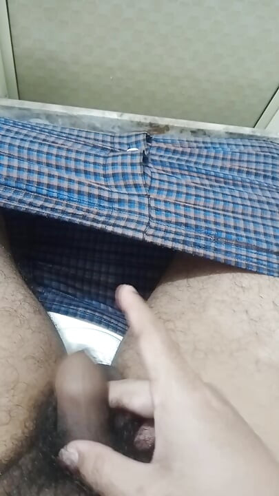 Saturday Morning in the Toilet with my Dick